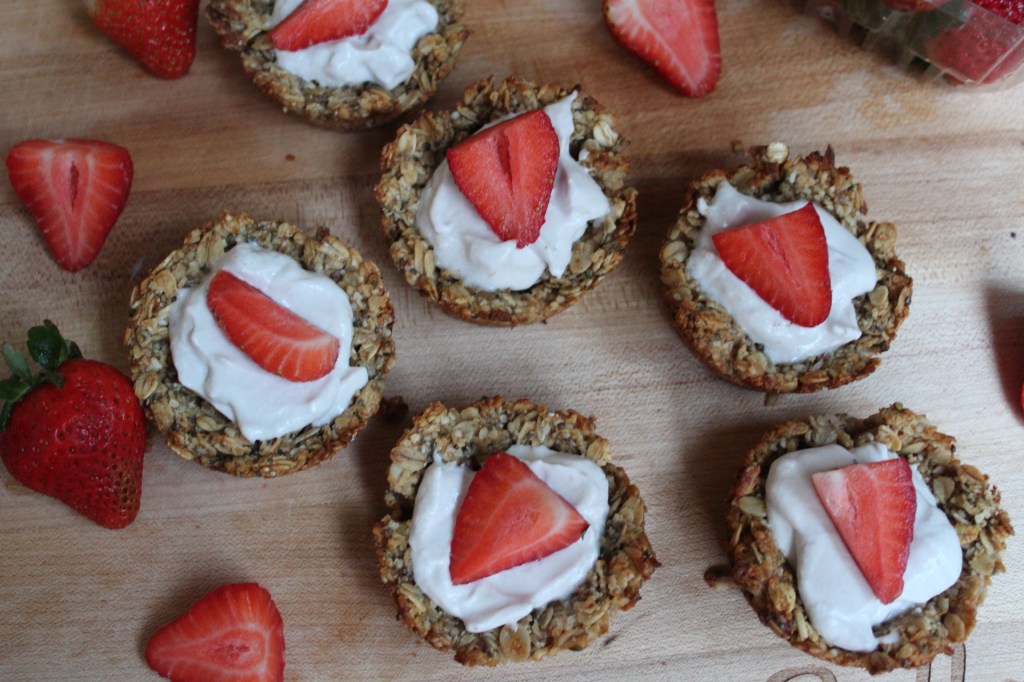 Breakfast Granola Cups
